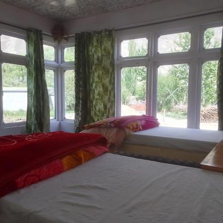Sernang Homestay Hundar Exterior photo