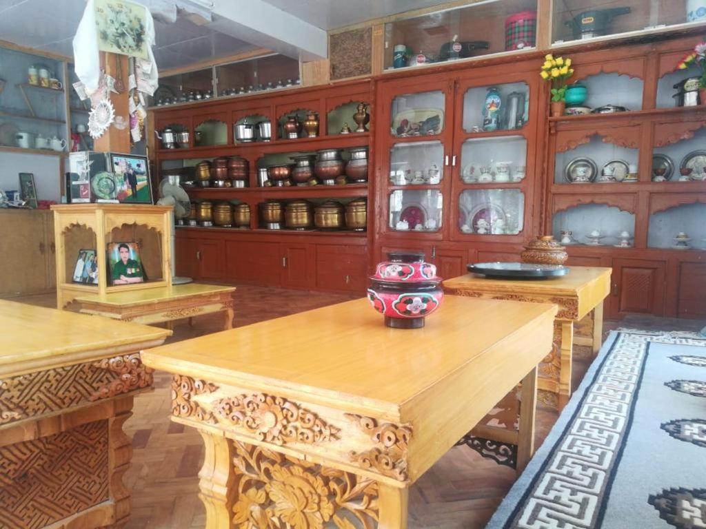 Sernang Homestay Hundar Exterior photo